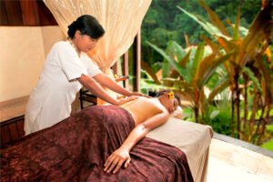 Balinese-Massage-Treatment2.jpg